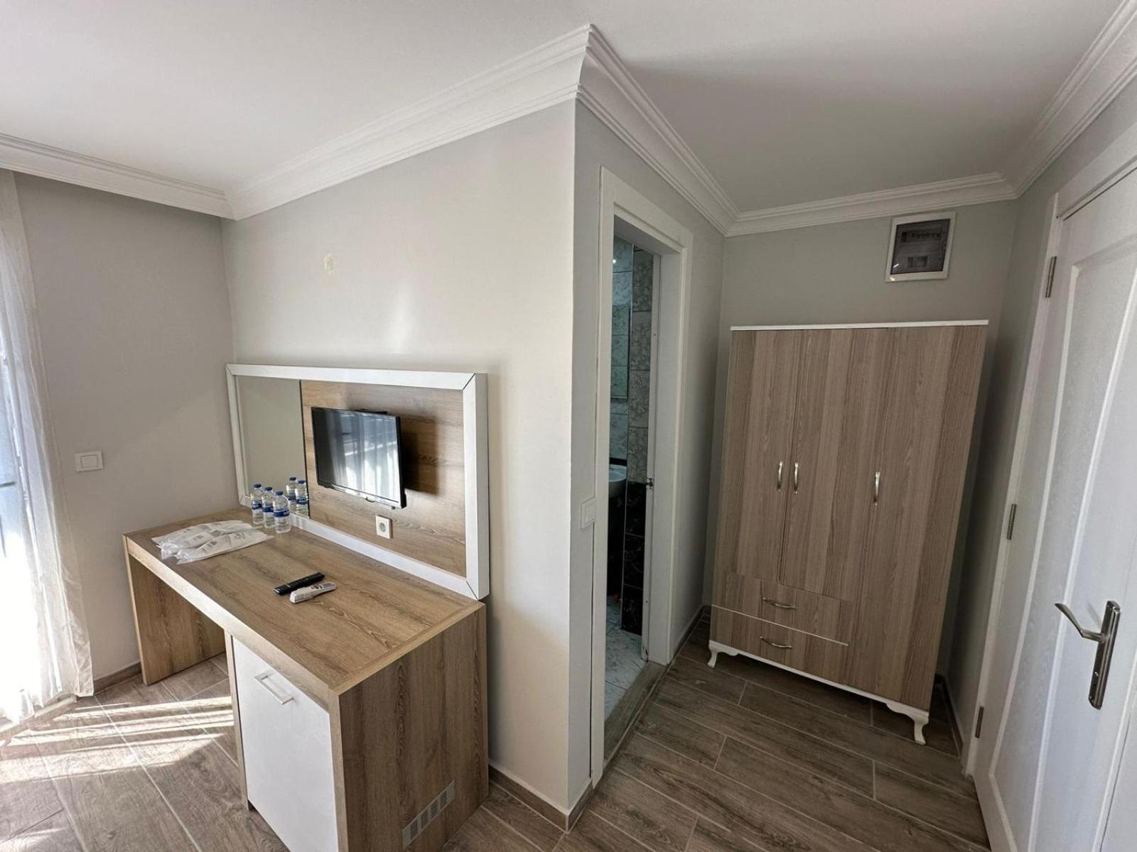 Belcan Hotel Белдиби Екстериор снимка