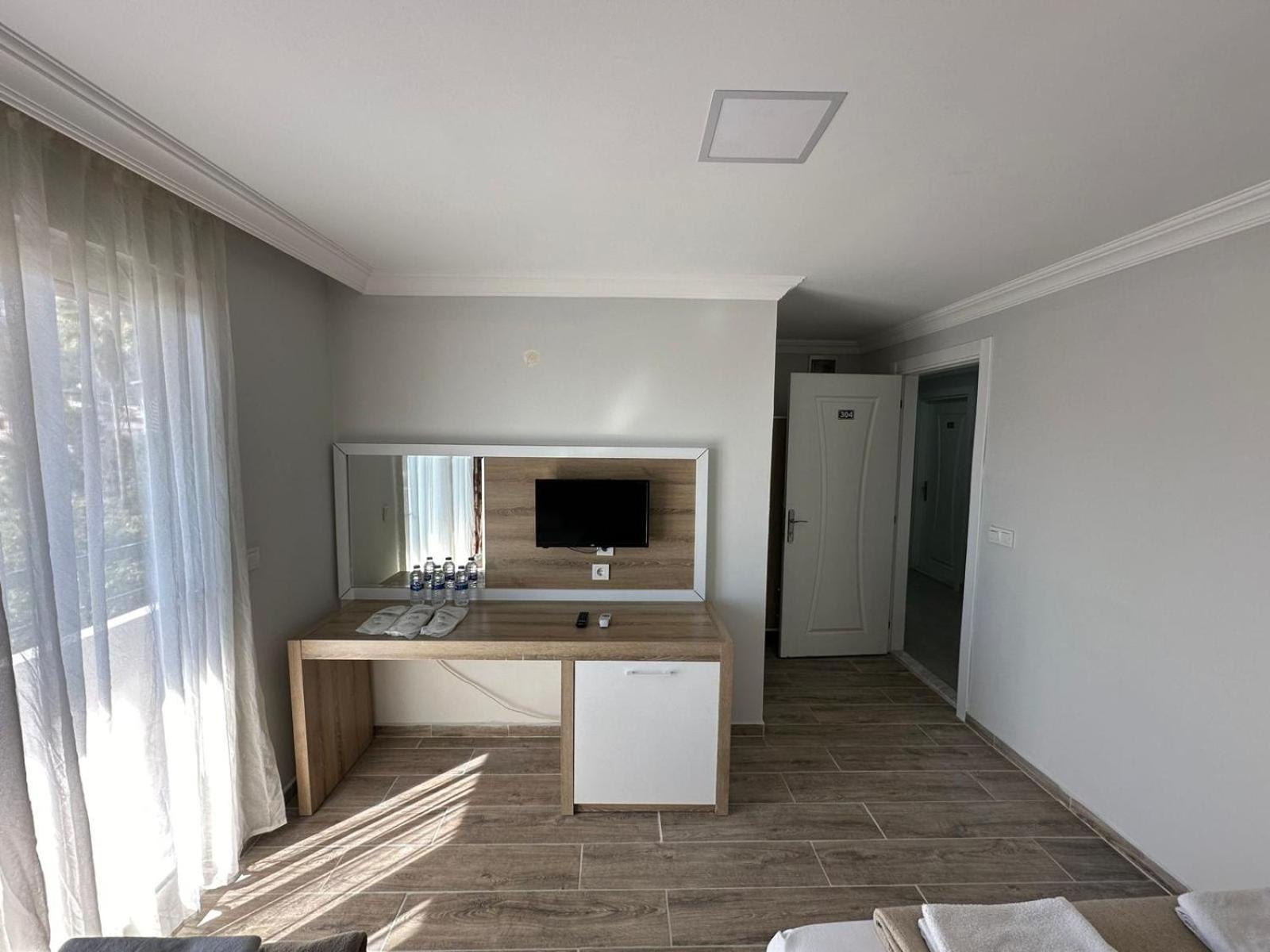 Belcan Hotel Белдиби Екстериор снимка