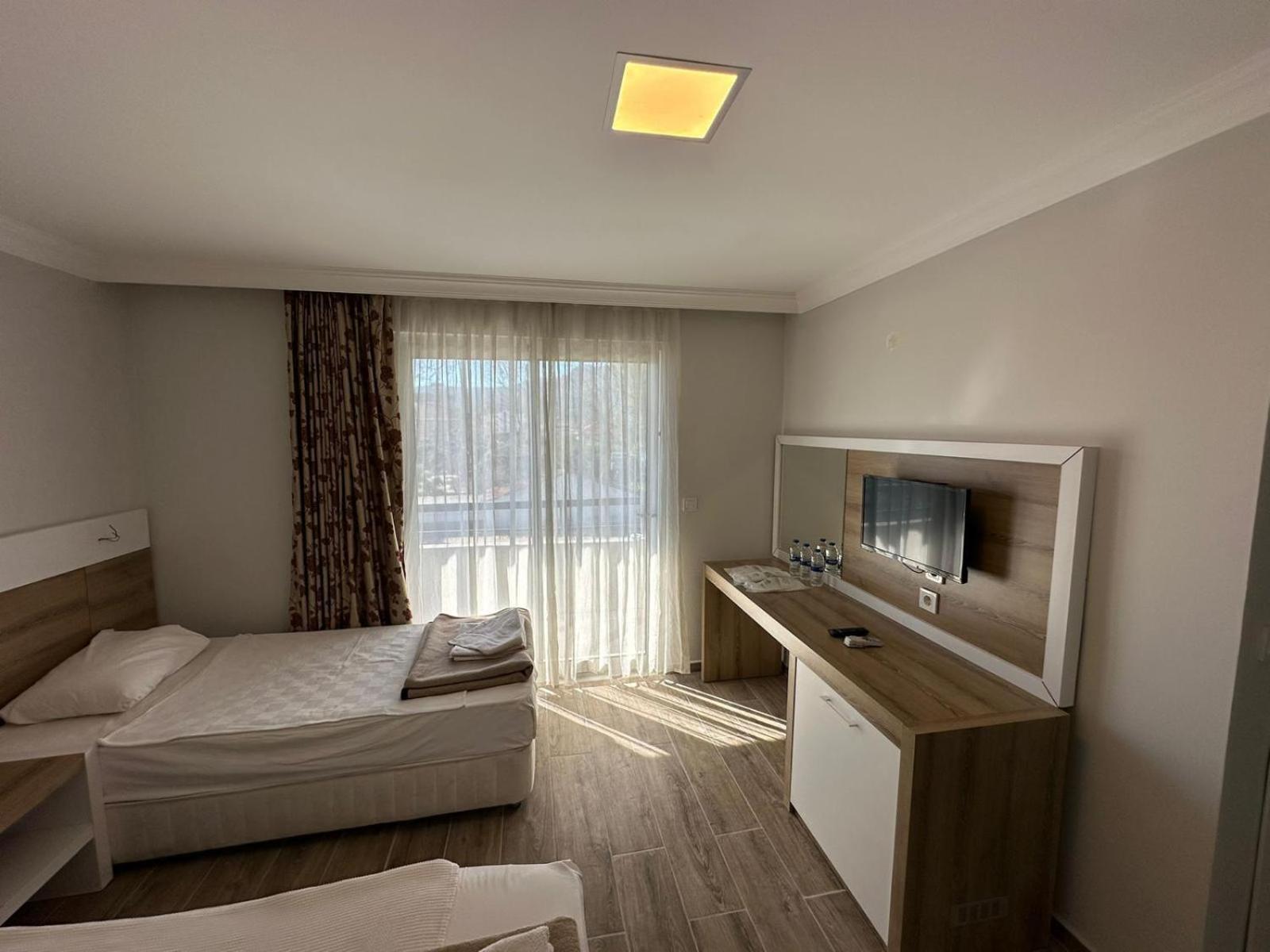 Belcan Hotel Белдиби Екстериор снимка